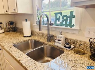 121 Beauregard Dr, Staunton, VA 24401