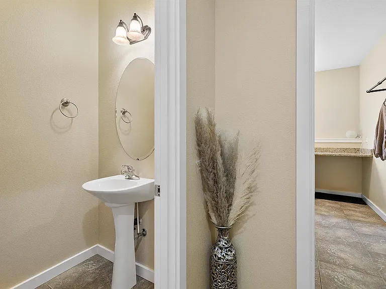 62041 NE Nates Pl — Photo 6