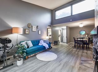 5140 W 102nd St APT 304, Minneapolis, MN 55437