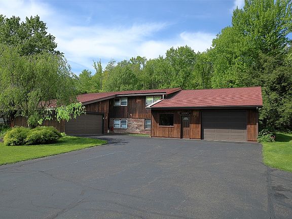 3rd image of 12180 Skyview Dr
