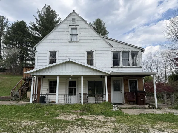 22380 State Route 180, Rockbridge, OH 43149