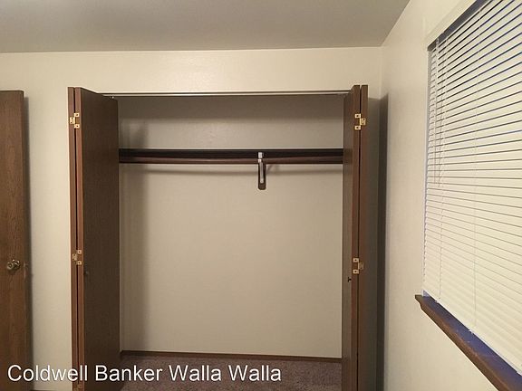 5th image of 231 NE Birch Ave APT 11