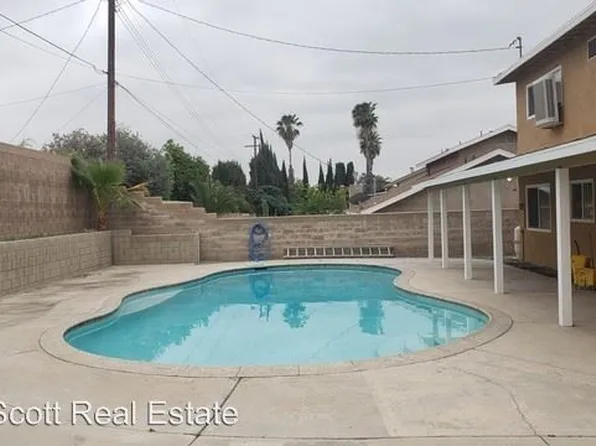 5961 Buchanan St, San Bernardino, CA 92404