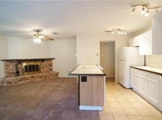 6604 Dewsbury St, North Richland Hills, TX 76182
