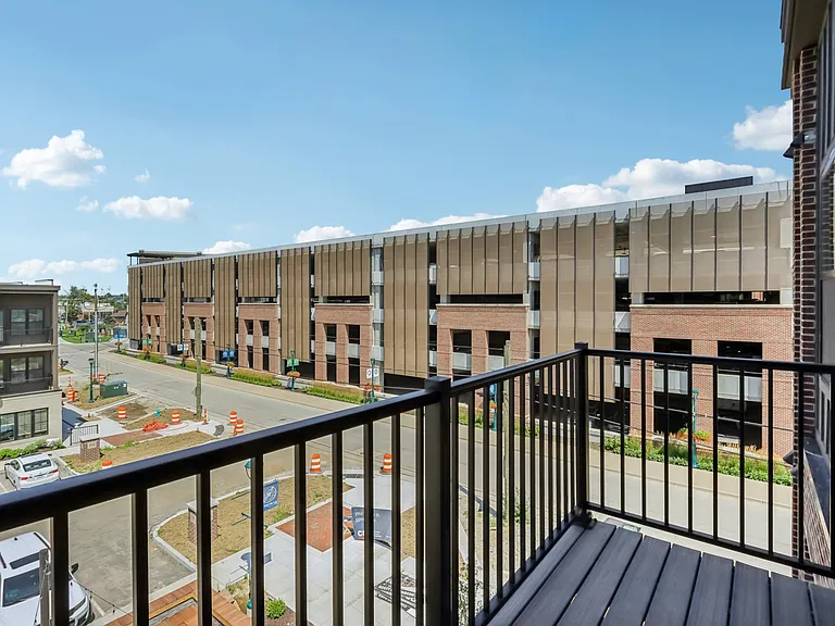 District South — Photo 25