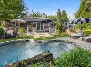 62 Middle Pond Rd, Southampton, NY 11968