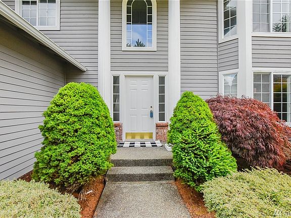 2nd image of 11808 28th St SE