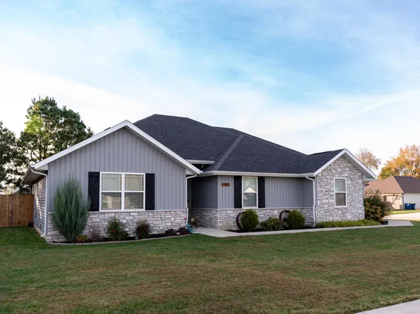 501 Chipmunk Avenue, Rogersville, MO 65742