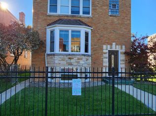 6726 N Artesian Ave #G, Chicago, IL 60645