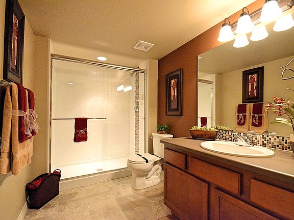 7108_JaggedTree_BasementBath_02032016
