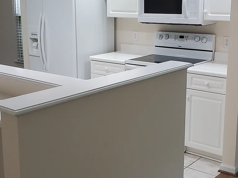 1462 Oxford Pl — Photo 9