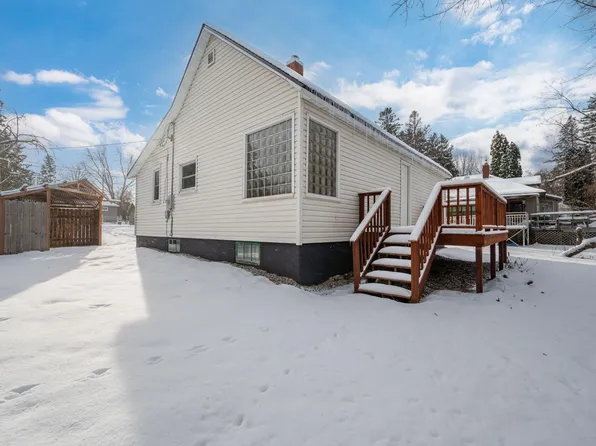 208 Gunn St, Coleraine, MN 55722