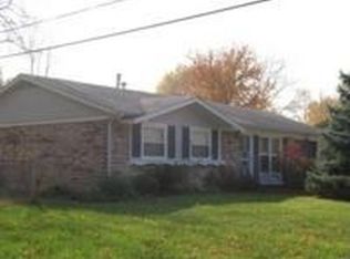 986 Hazelwood Dr, Clarksville, IN 47129