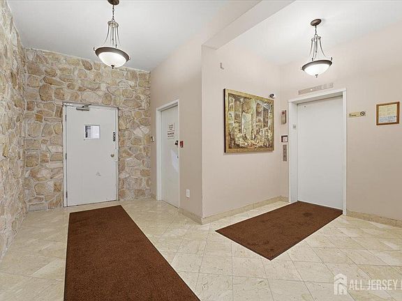 3rd image of 1906 Paterson Plank Rd APT 3D