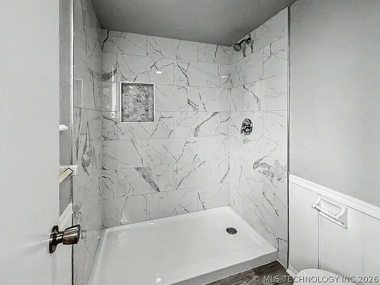 5210 S 74th Ave E — Photo 11