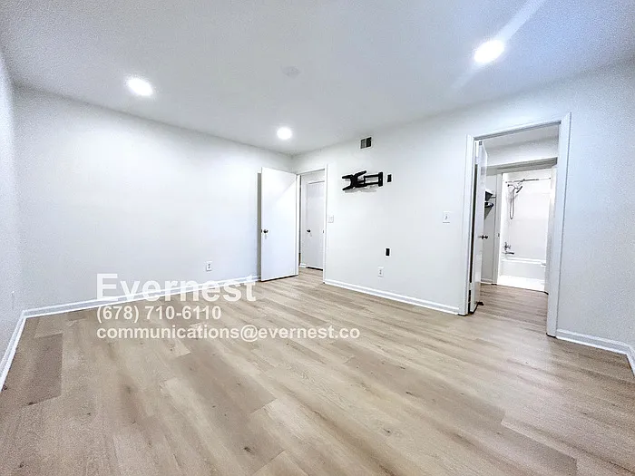 76 De Arc Pl NW — Photo 17