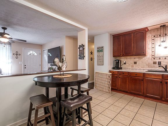 4th image of 11705 Wareing Ct