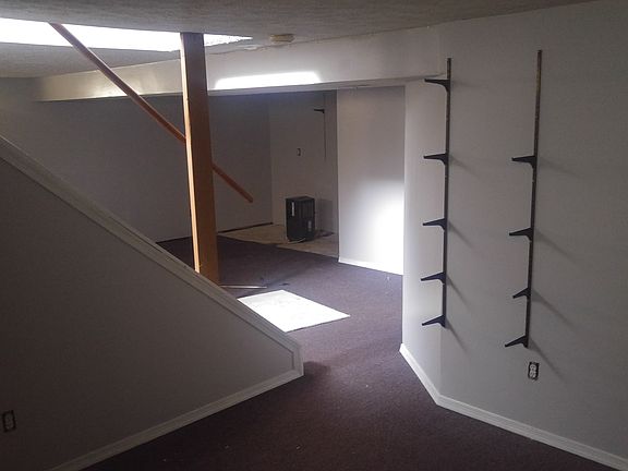 Finished Basement/3rd Bed