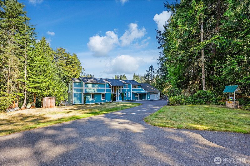 4th image of 15678 Virginia Loop Road NE