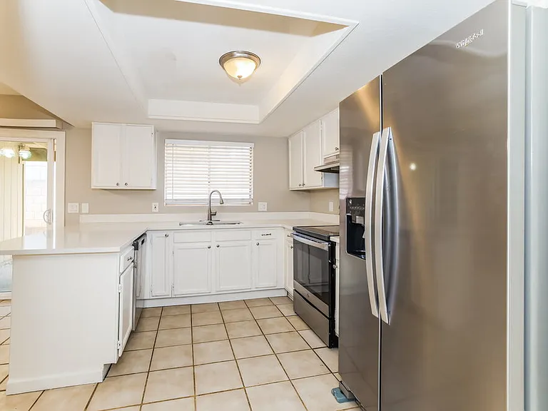 1417 E Irwin Ave — Photo 8
