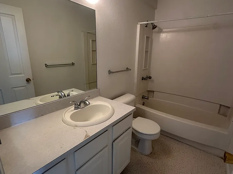 Baltimore apartments — Photo 12