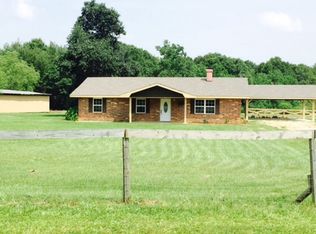 Sycamore Rd, Carriere, MS 39426