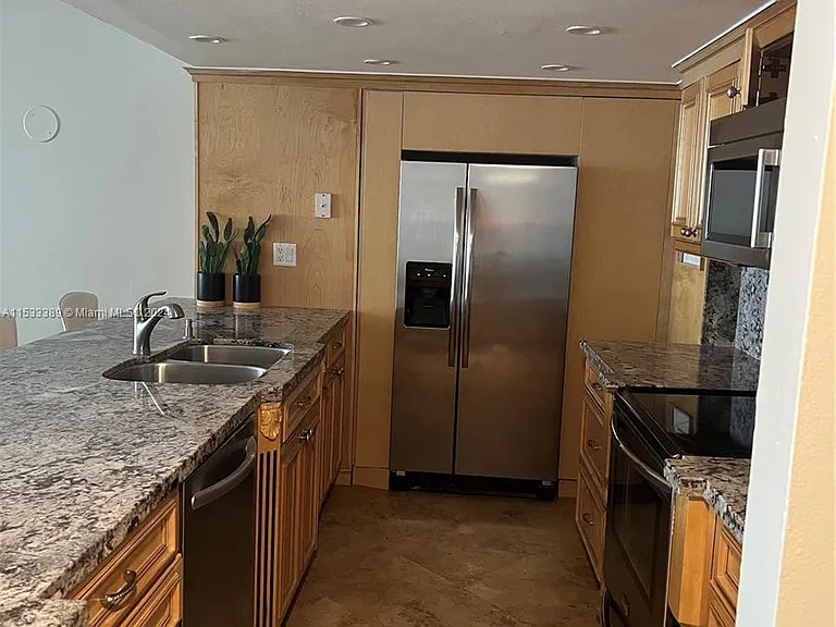 1717 N Bayshore Dr #A-1856 — Photo 6