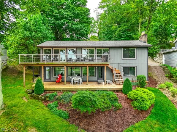 468 W Mohawk Dr, Malvern, OH 44644