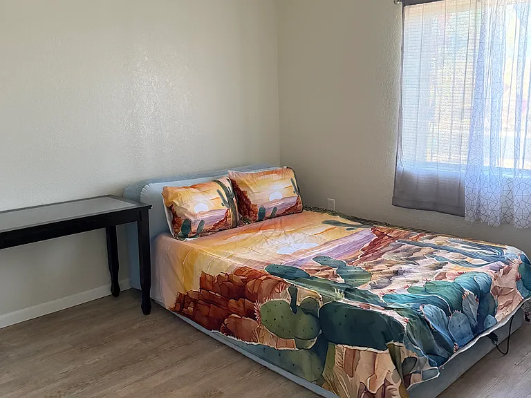 1501 W Calle Mendoza — Photo 8