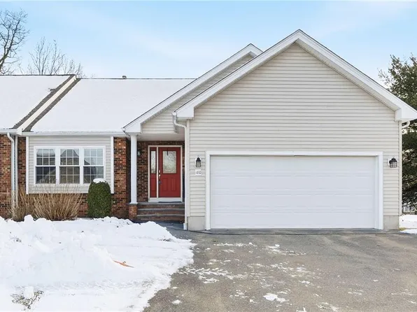 180 Spencer Woods Dr, Warwick, RI 02818