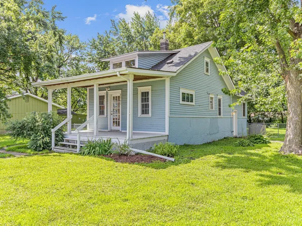 2941 Rice St, Roseville, MN 55113