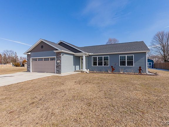 2nd image of 3153 Beaver Creek Rdg