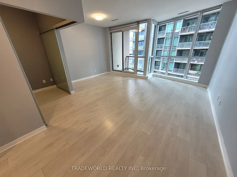 51 E Liberty St #406 — Photo 11