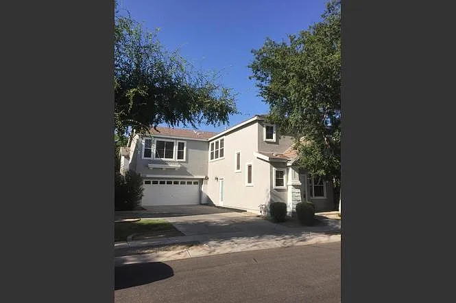 4160 E Betsy Ln — Photo 1