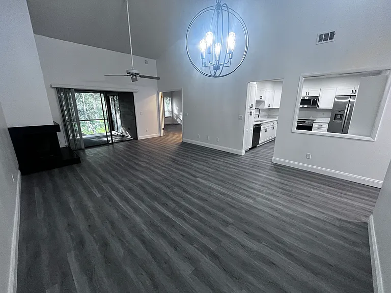 424 Newton Pl — Photo 10