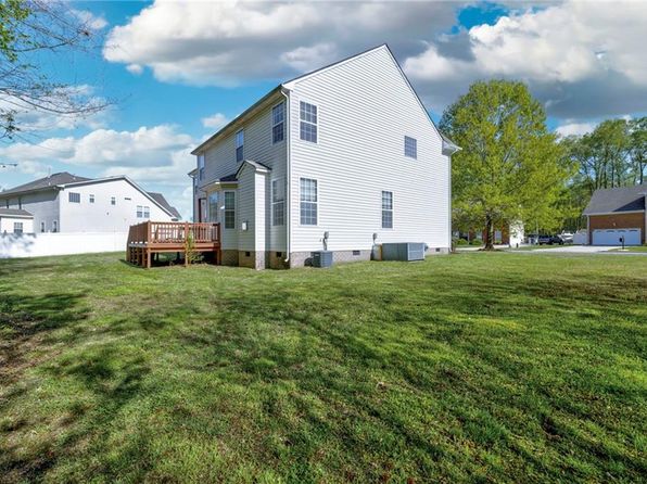 101 Woodhaven Dr, Suffolk, VA 23435