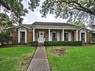 7711 Skyline Dr, Houston, TX 77063