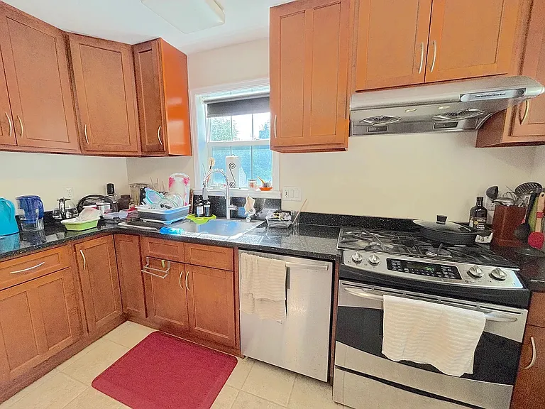 296 N Birchwood Dr — Photo 8