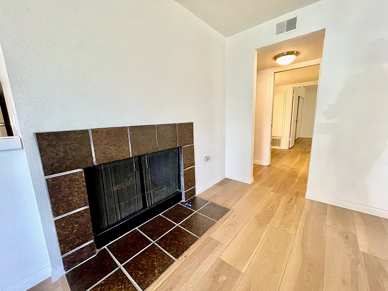 5958 E Naples Plz #NA — Photo 35