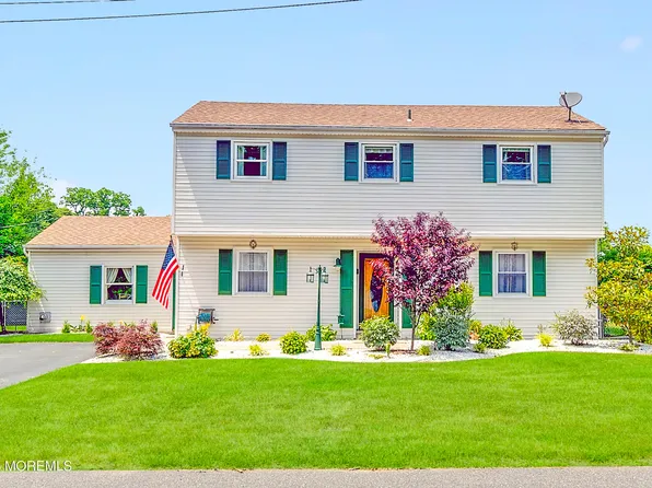 11 Crystal Avenue, New Egypt, NJ 08533