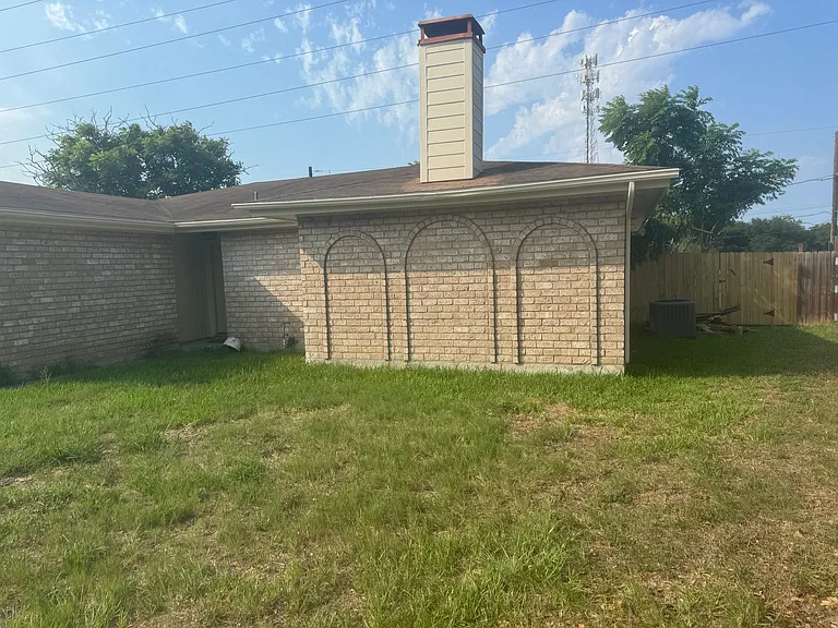 11906 Honey Trail St — Photo 15