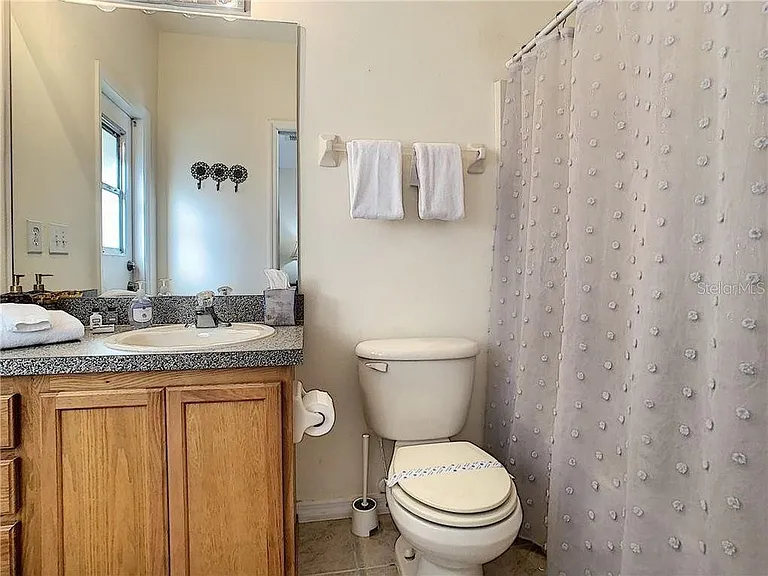 256 Sigmund Loop — Photo 13