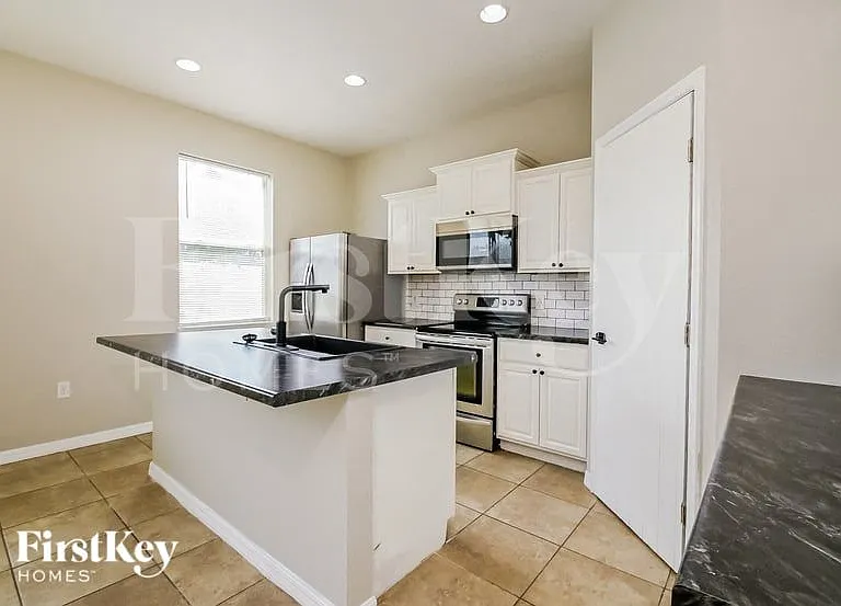 5212 Krenson Woods Way — Photo 6