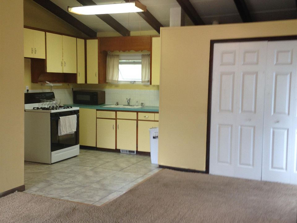 1st image of 490 Upton Dr