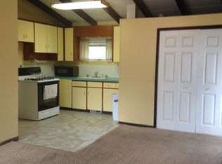 490 Upton Dr, Saint Joseph, MI 49085