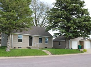 80 3rd Ave NW, Trimont, MN 56176