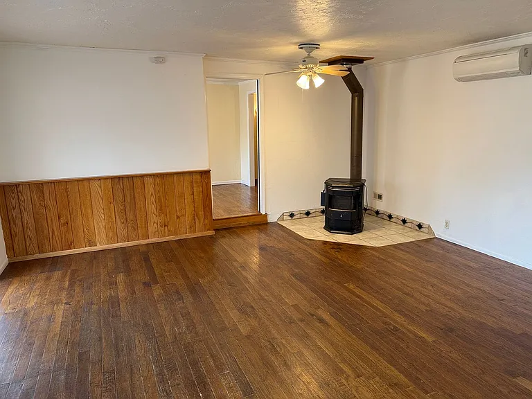 2689 York St #B — Photo 11