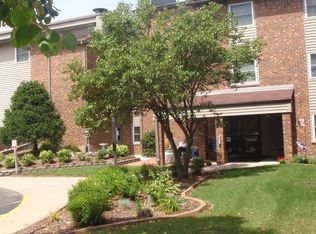 907 N 2nd St #5466CCB87, Rochelle, IL 61068