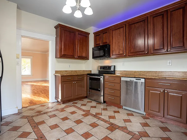 1424 N Northgate Way - SAM — Photo 7