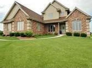 671 Rinpoche Ln, Oregon, WI 53575